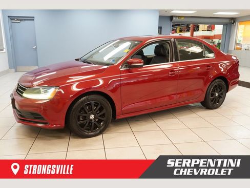Used 2017 Volkswagen Jetta SE FWD image 1