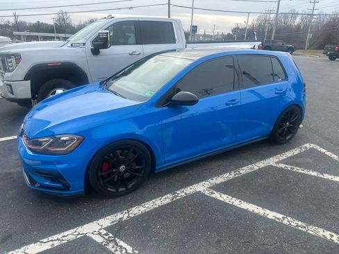 Used 2021 Volkswagen GTI SE image 3