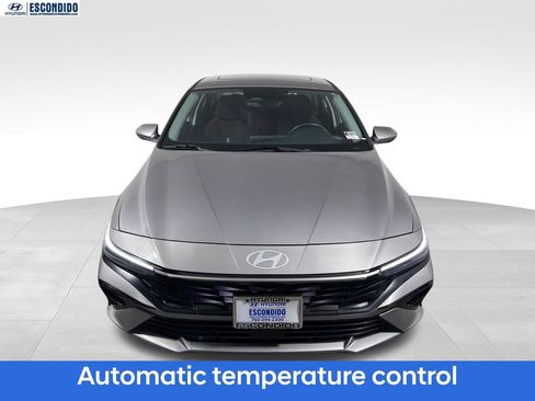 Certified 2025 Hyundai Elantra SEL FWD image 8