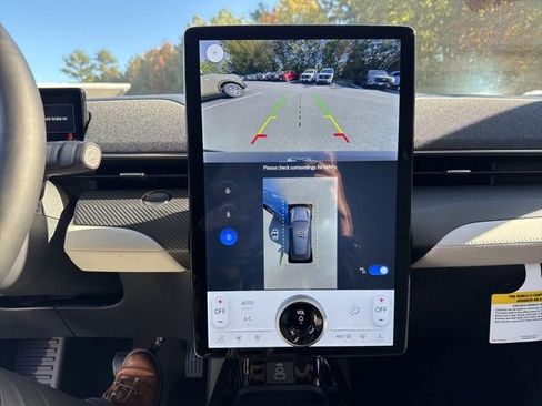 New 2025 Ford Mustang Mach-E Premium image 18