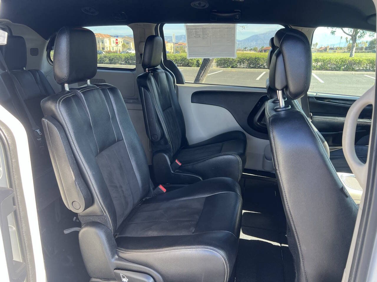 Used 2019 Dodge Grand Caravan SXT FWD image 8