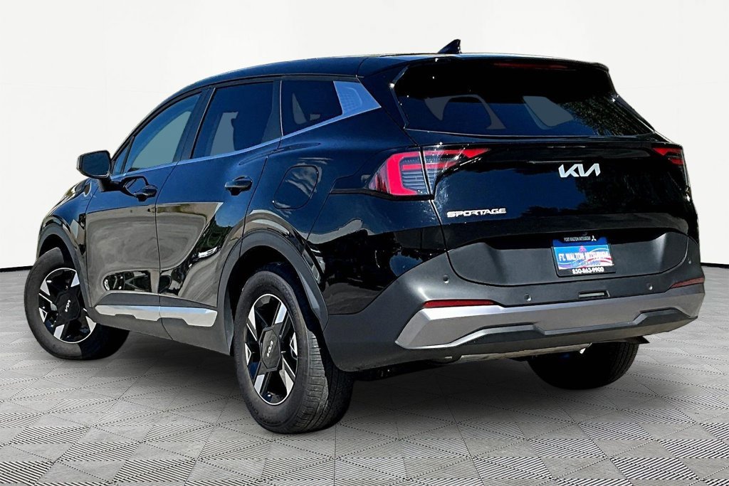 Used 2026 Kia Sportage LX FWD image 5