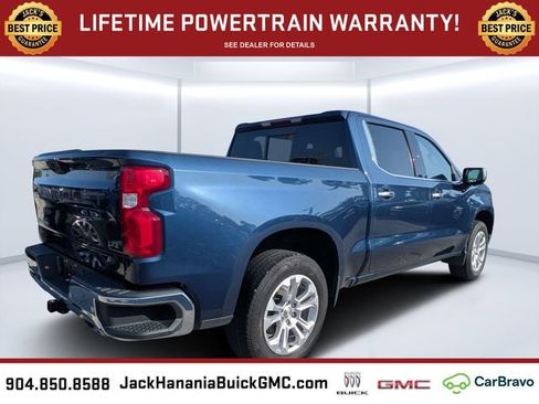 Used 2022 Chevrolet Silverado 1500 LTZ w/ LTZ Premium Package AWD/4WD image 3