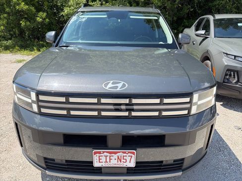Used 2025 Hyundai Santa Fe SEL FWD image 6
