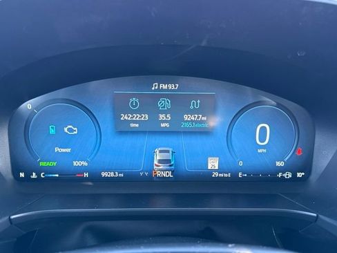 Used 2025 Ford Escape Platinum w/ Premium Technology Package image 16