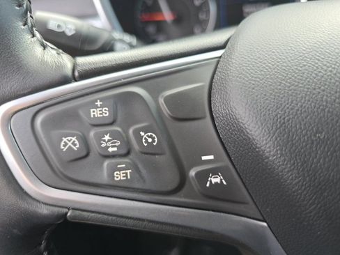 Used 2022 Chevrolet Equinox LT w/ Driver Convenience Package AWD/4WD image 10