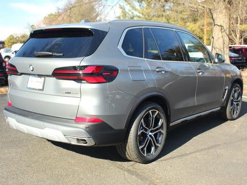 Used 2026 BMW X5 xDrive40i AWD/4WD image 9