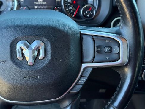 Used 2019 RAM 1500 Big Horn AWD/4WD image 17