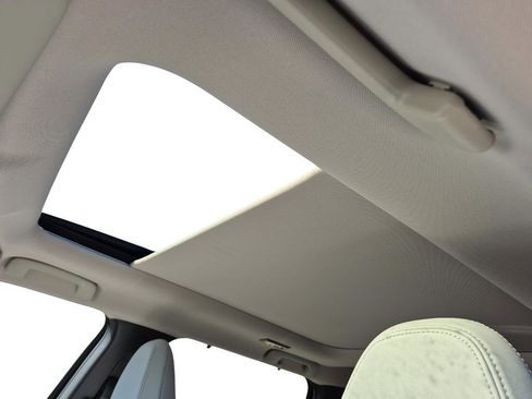 New 2026 Mitsubishi Outlander SEL FWD image 16
