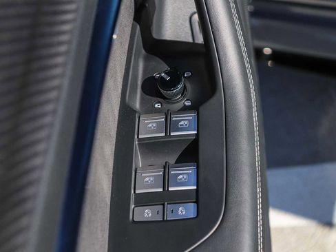 Used 2023 Audi RS 7 Sportback w/ Black Optic Package image 28