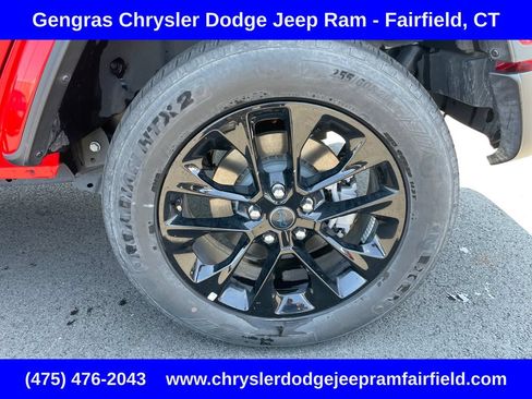 Certified 2025 Jeep Wrangler Unlimited Sahara w/ Safety Group AWD/4WD image 12