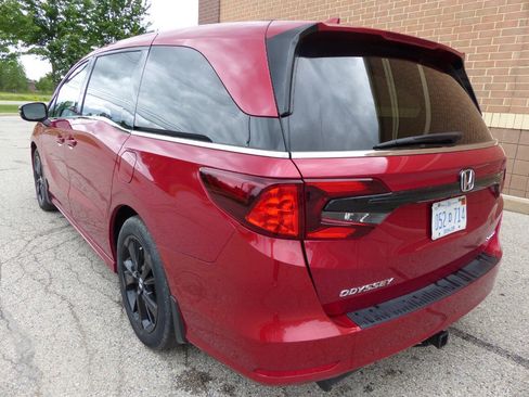 Used 2024 Honda Odyssey Sport image 7