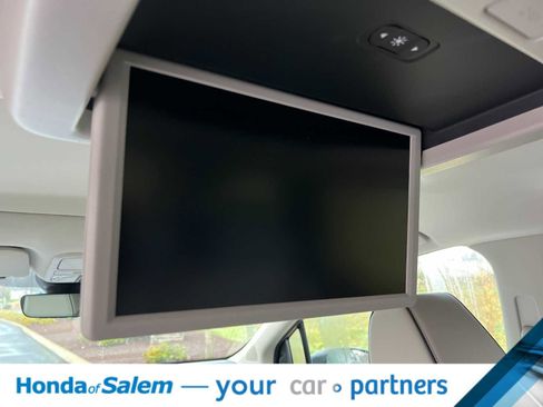 New 2026 Honda Odyssey Touring image 17