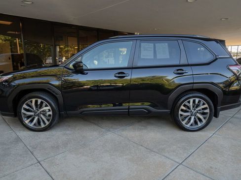 Certified 2025 Subaru Forester Touring w/ Protection Package AWD/4WD image 4