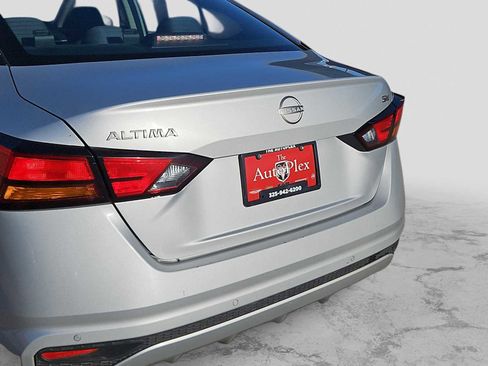 Used 2023 Nissan Altima 2.5 SV image 23