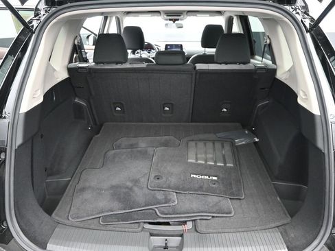 Used 2023 Nissan Rogue SV AWD/4WD image 11
