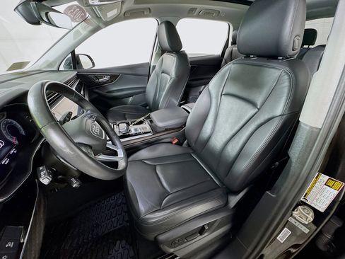 Used 2023 Audi Q7 3.0T Premium Plus w/ Premium Plus Package AWD/4WD image 16