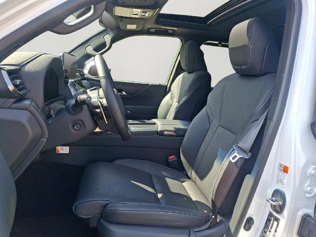 Used 2026 Lexus LX 700h Luxury AWD/4WD image 15