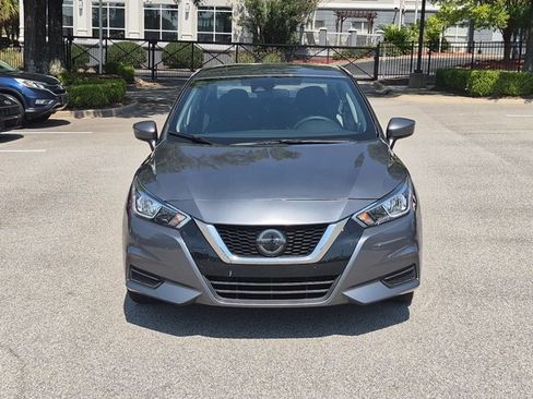 Used 2020 Nissan Versa SV FWD image 2