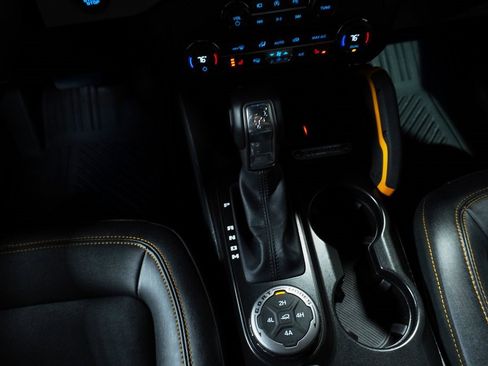 Used 2023 Ford Bronco Badlands w/ Sasquatch Package image 17