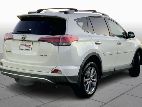 Used 2016 Toyota RAV4 Limited image 12