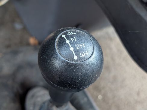 Used 1998 Dodge Ram 1500 Truck 4x4 Regular Cab image 13