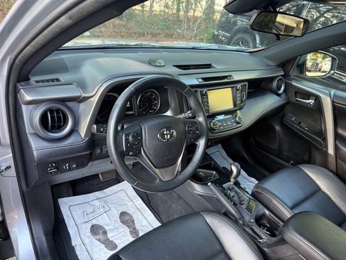 Used 2016 Toyota RAV4 SE w/ Advanced Technology Package AWD/4WD image 12