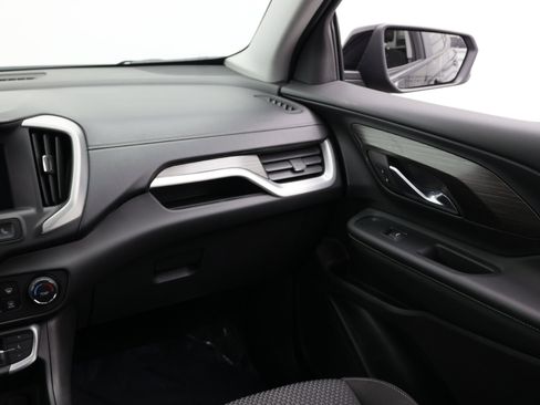 Used 2024 GMC Terrain SLE w/ Elevation Edition FWD image 36