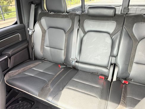 Used 2022 RAM 1500 Laramie AWD/4WD image 18