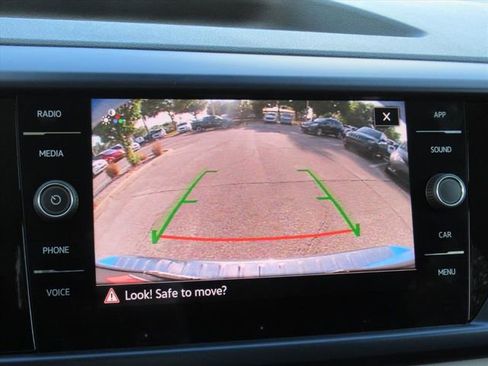Used 2024 Volkswagen Taos SE FWD image 25