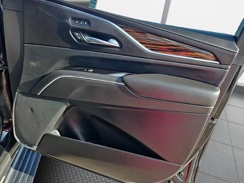 Used 2021 Cadillac Escalade Premium Luxury w/ Driver Assist Tech Package image 17