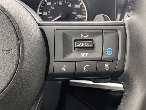 Used 2025 Nissan Pathfinder SV image 26