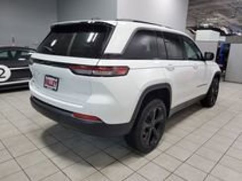 New 2026 Jeep Grand Cherokee Limited AWD/4WD image 6