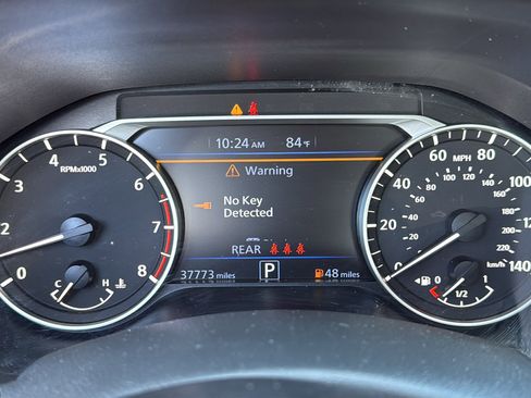 Certified 2023 Nissan Altima 2.5 SR w/ SR Premium Package FWD image 8