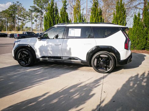 Used 2024 Kia EV9 GT-Line image 7