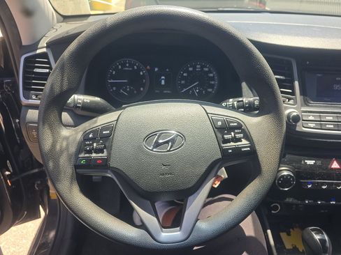 Used 2018 Hyundai Tucson SE FWD image 4