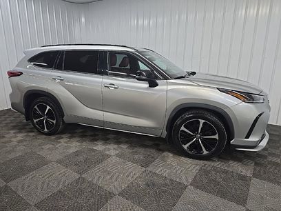 Used 2022 Toyota Highlander XSE