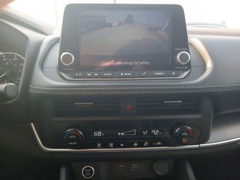 Used 2023 Nissan Rogue SV AWD/4WD image 21