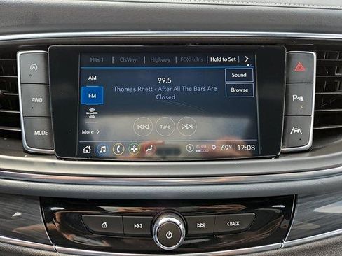Used 2023 Buick Enclave Essence w/ Experience Buick Package AWD/4WD image 18