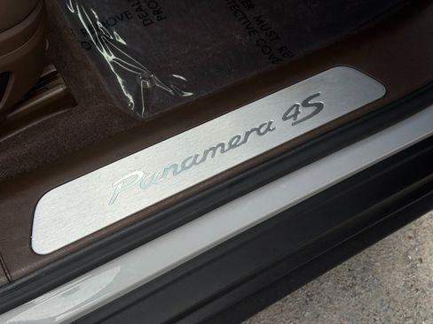 Used 2023 Porsche Panamera 4S image 19