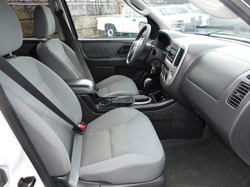 Used 2007 Ford Escape 4WD Hybrid image 26