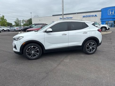 Used 2021 Buick Encore GX Select FWD image 19