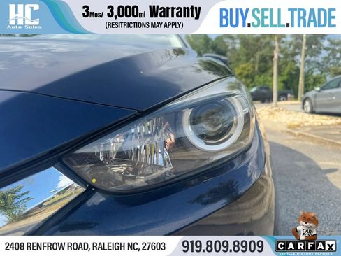 Used 2018 MAZDA MAZDA3 Touring FWD image 9