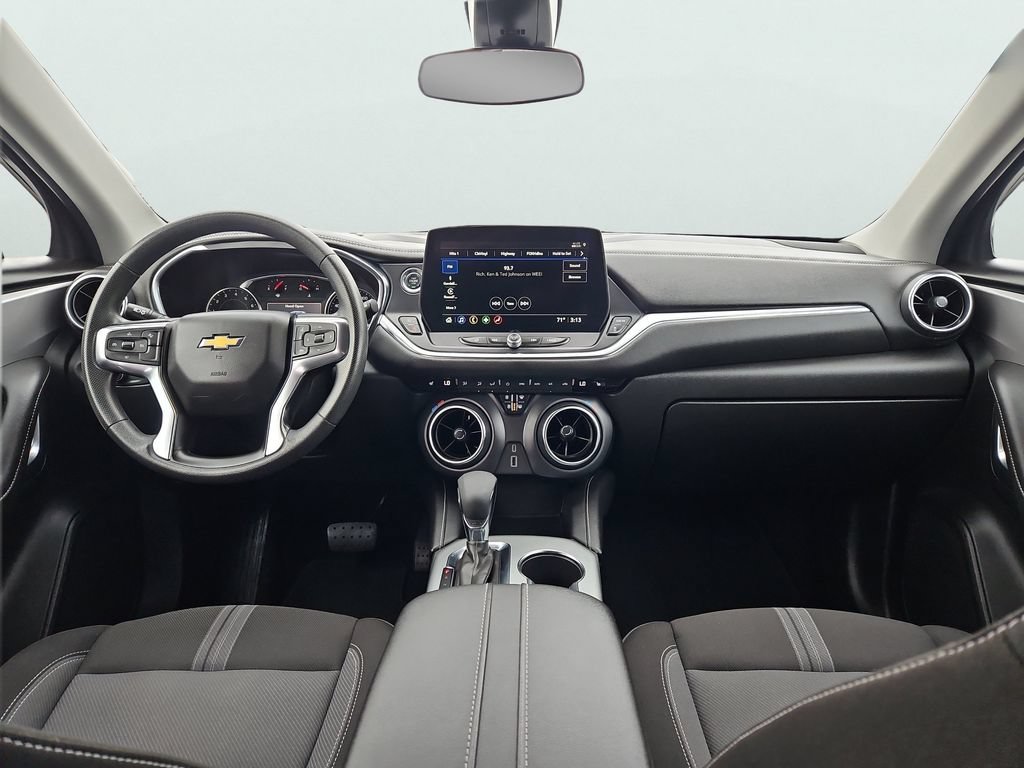 Certified 2025 Chevrolet Blazer LT AWD/4WD image 11