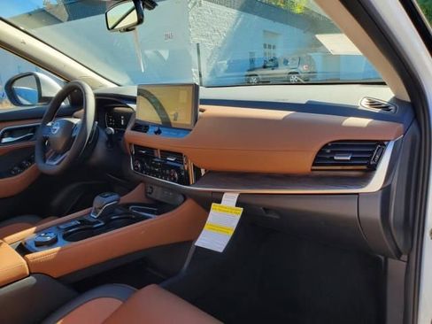 New 2026 Nissan Rogue Platinum w/ Platinum Premium Package image 12