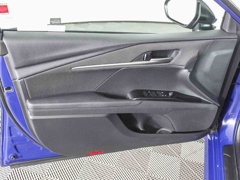 Used 2025 Toyota Camry LE w/ Convenience Package image 21