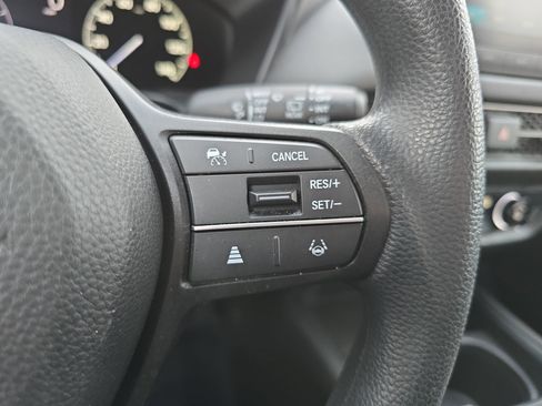 Used 2024 Honda HR-V LX image 17