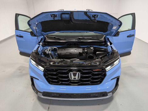 Certified 2023 Honda Pilot TrailSport image 13