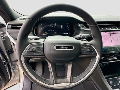 New 2025 Jeep Grand Cherokee Limited 4xe image 12