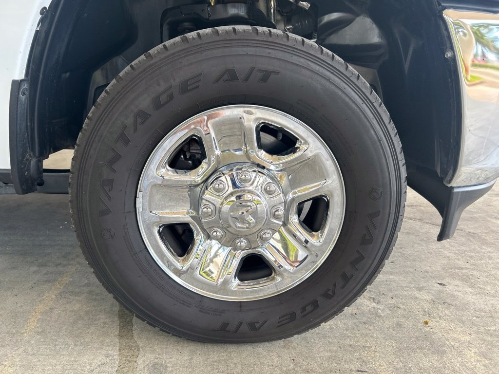Used 2025 RAM 2500 Tradesman w/ Chrome Appearance Group AWD/4WD image 21